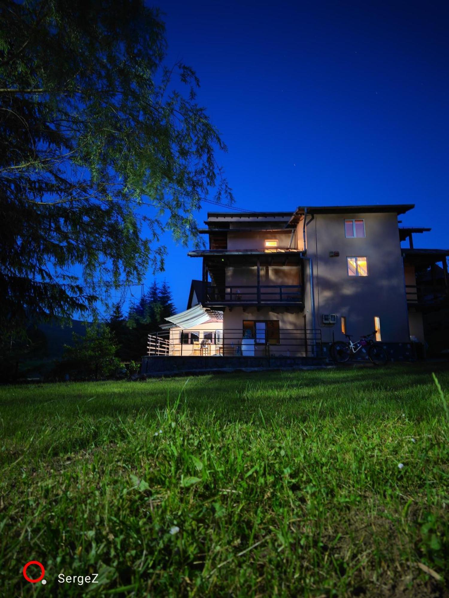 Pensiunea La Taverna Trăisteni Exteriér fotografie