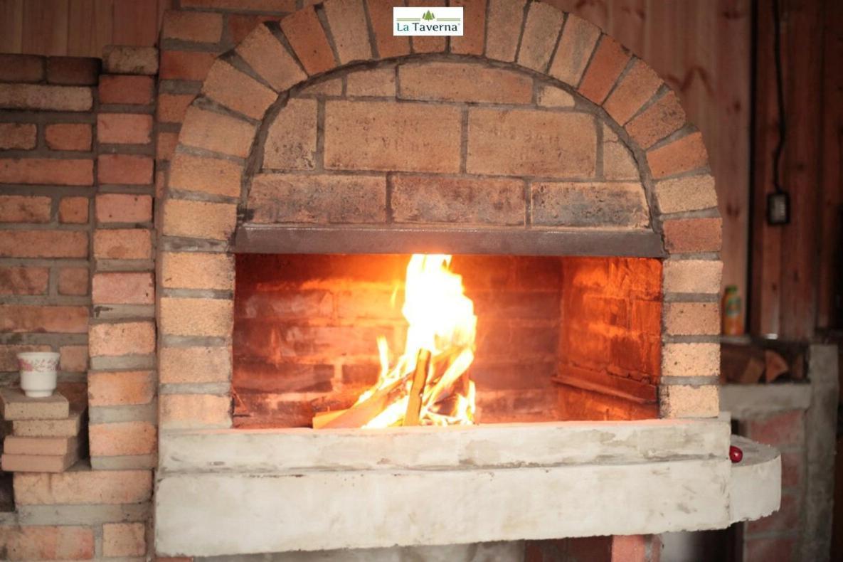 Pensiunea La Taverna Trăisteni Exteriér fotografie