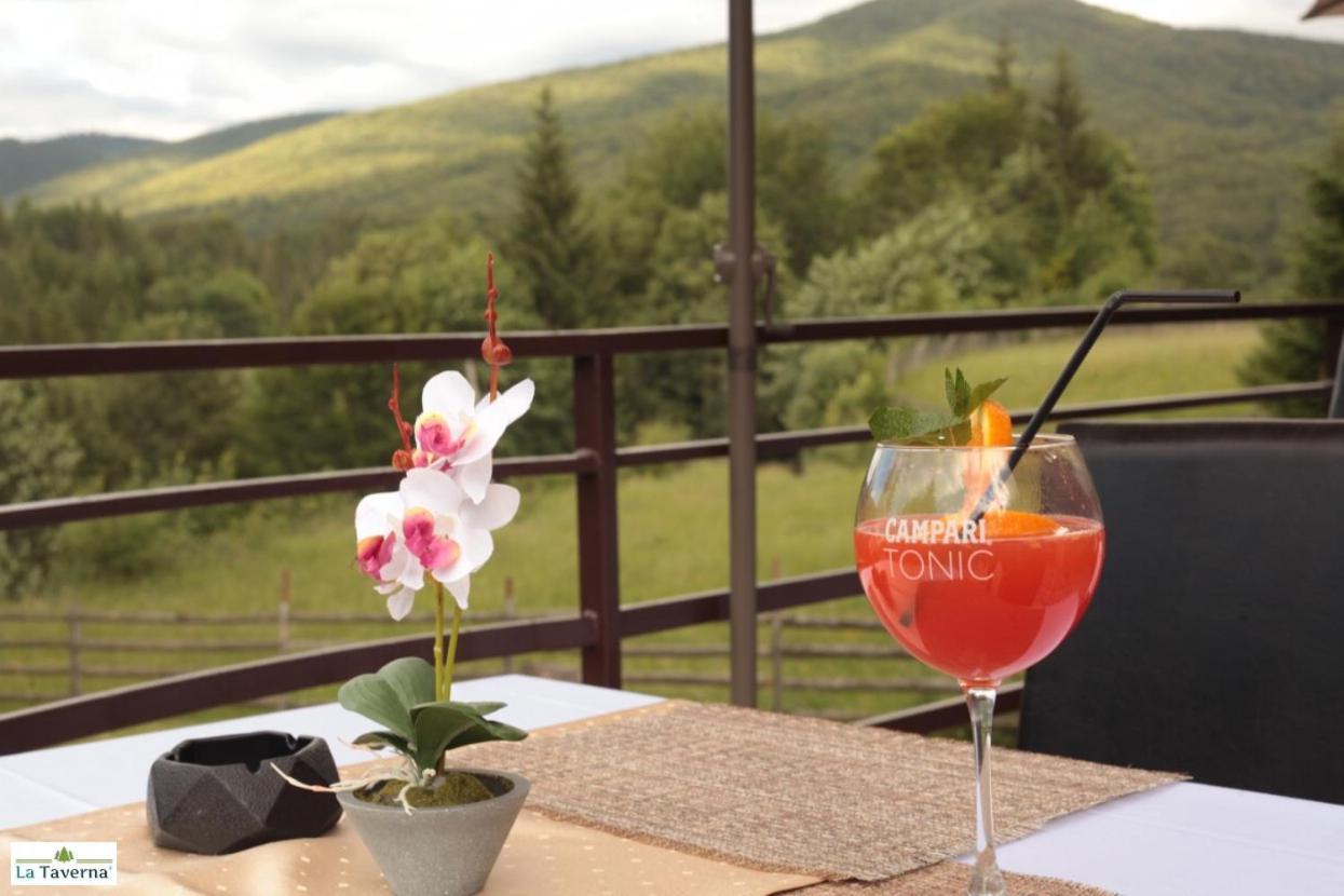 Pensiunea La Taverna Trăisteni Exteriér fotografie